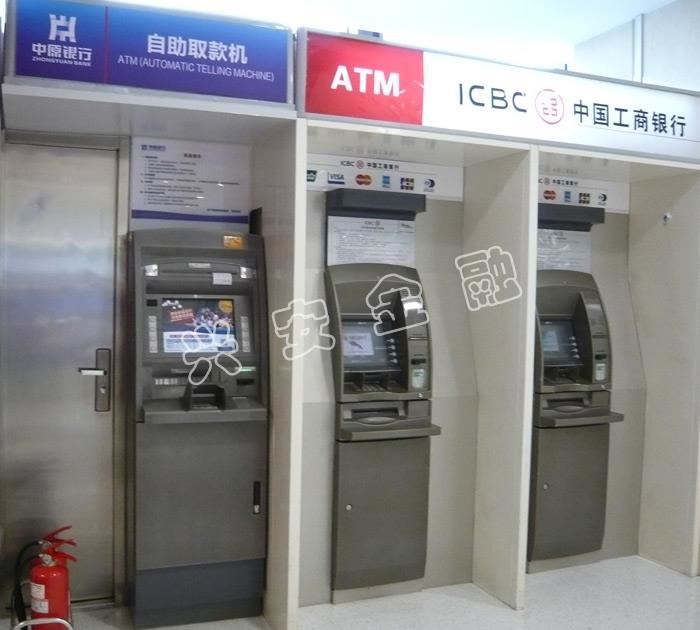 三机位异行大堂防护罩